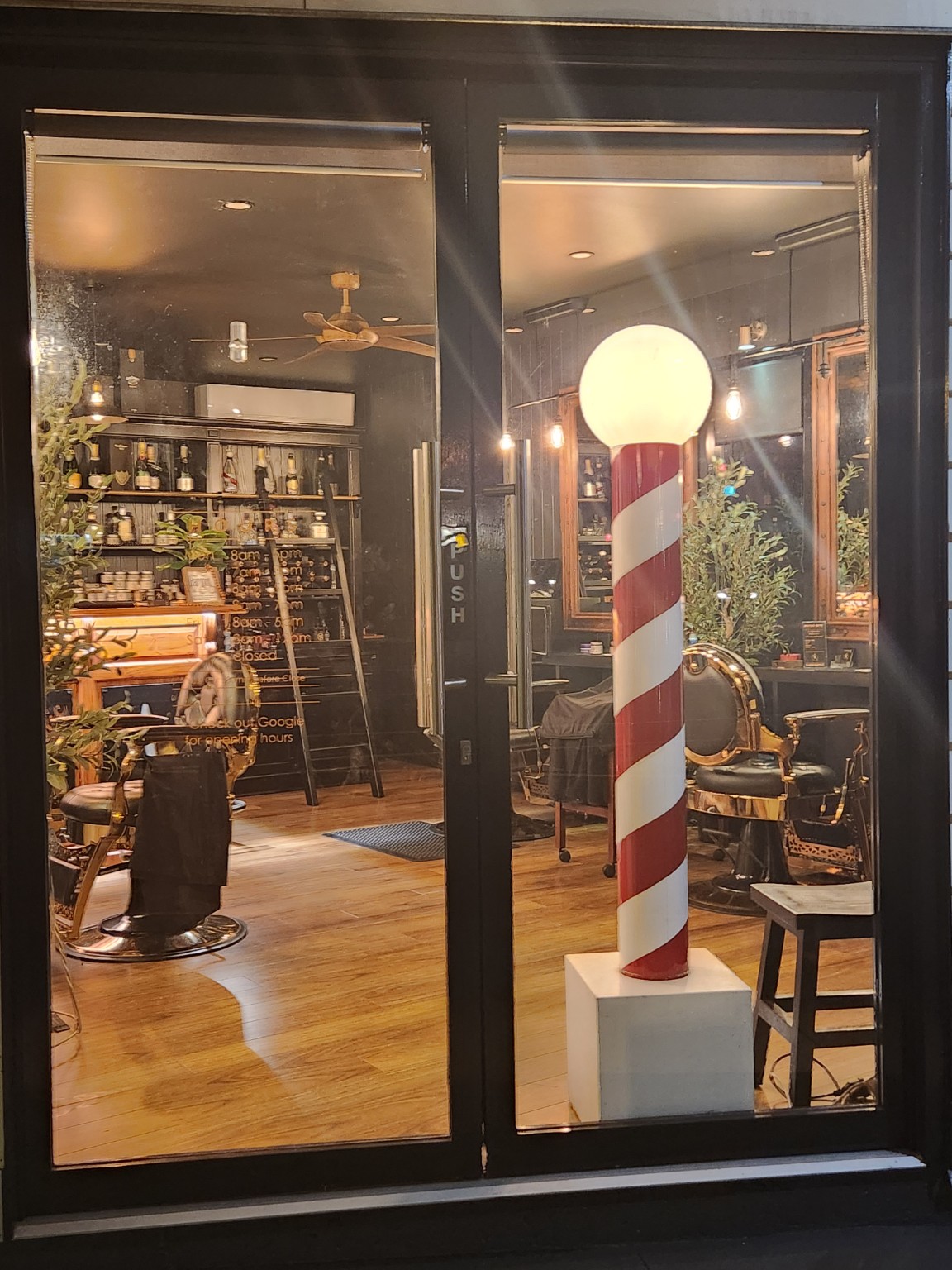 Barberholic shop front